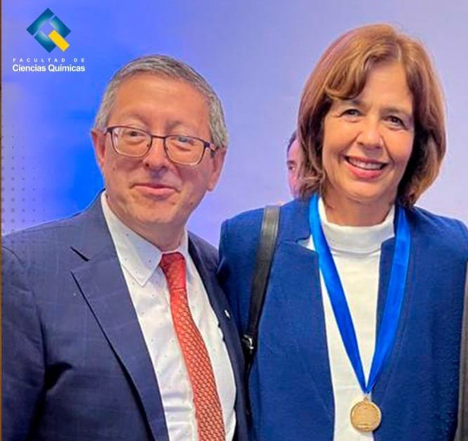Directora Alterna de Núcleo Milenio CSC es reconocida por sus 30 años de servicio en la Universidad de Concepción